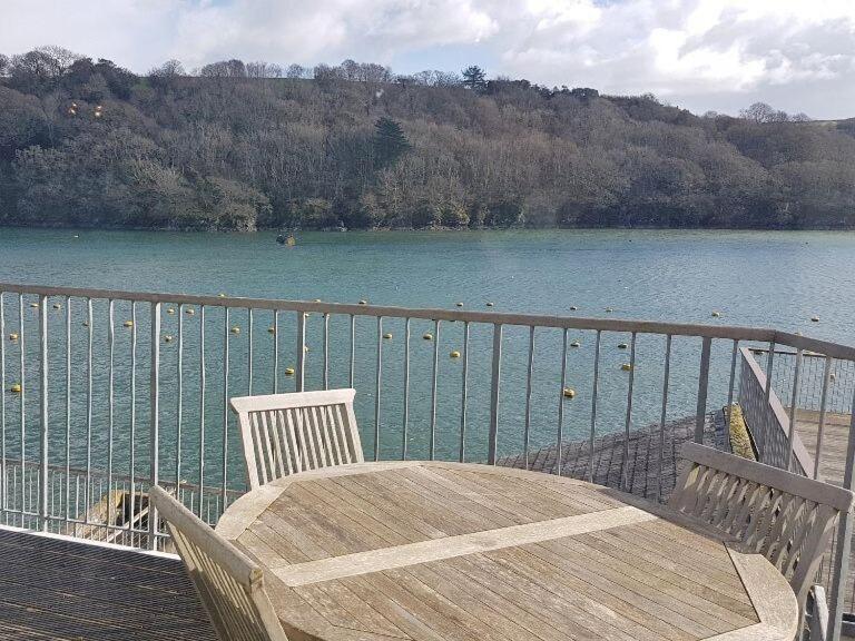 Villa Middle Deck Fowey Exterior foto